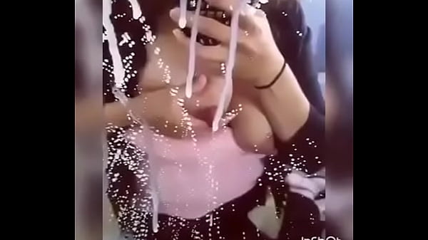 Desi Tante, Susu Montoknya Bikin Nafsu Menggila.