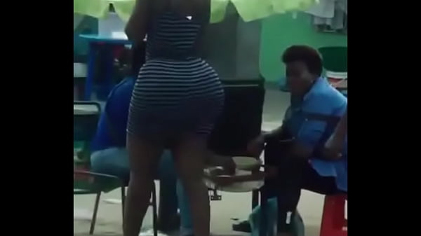Goyangin Pantat Nigeria Paling Gede, Bikin Ngaceng Abis!