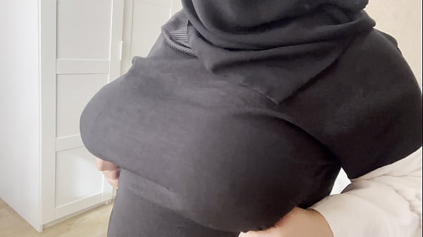 Teman Arab Istri Temen Pamer Tetek Montok