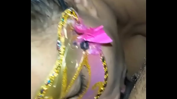Pelacurku Lagi Ngocok Sampe Keluar Susu