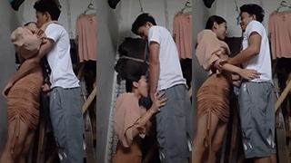 Adek Kakak Lagi Enak-enak Di Rumah, Pas Semua Orang Pada Pergi, Makin Panas Sange!