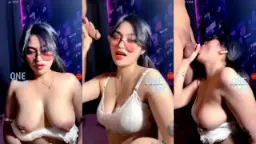 Sakila Sepong Crot Mulut, Nikmatin Tiap Tetesnya Sampe Ke Tenggorokan, Becek Basah Kuyup!