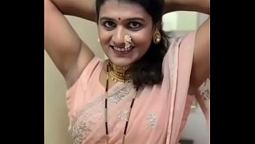 Cewek India Seksi Pamer Ketek Basah, Bikin Ngilu Pengen Jilat