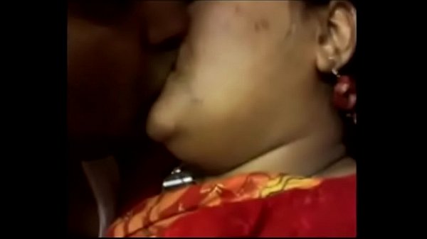 Desi Aunty Yang Bikin Ngilu, Pinggang Meliuk-liuk Siap Digoyang