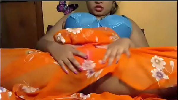 Desi Bhabi Basahin Lubang Memeknya Yang Menggelegak
