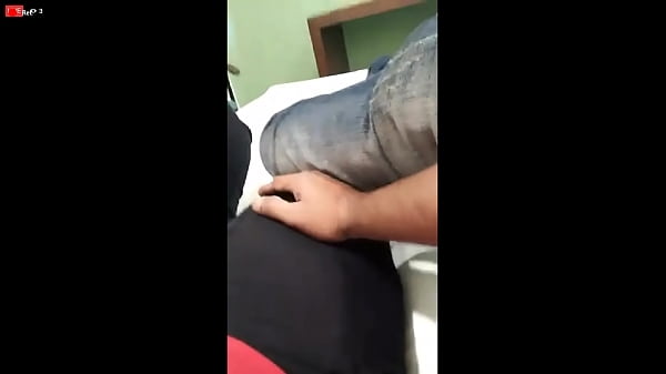 Tonton Facebook Live, Siap-siap Ngaceng Sama Goyangannya Yang Bikin Makin Pengen