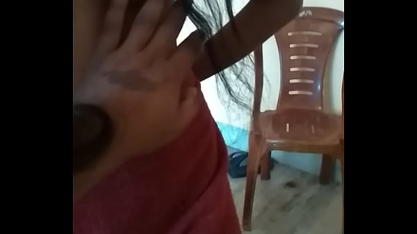 Desi 15, Cewek Seksi Di Resort, Bikin Pengen Main-main Di Kamar